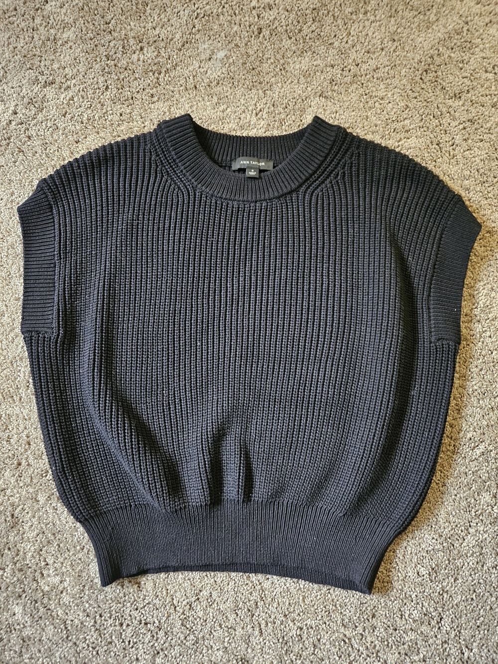 Ann Taylor ribbed sleeveless sweater vest Black